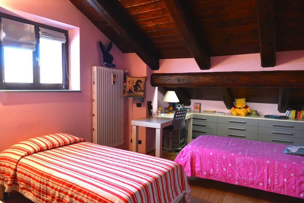 Casa Vacanze Il Brichet Mondovì Oda fotoğraf